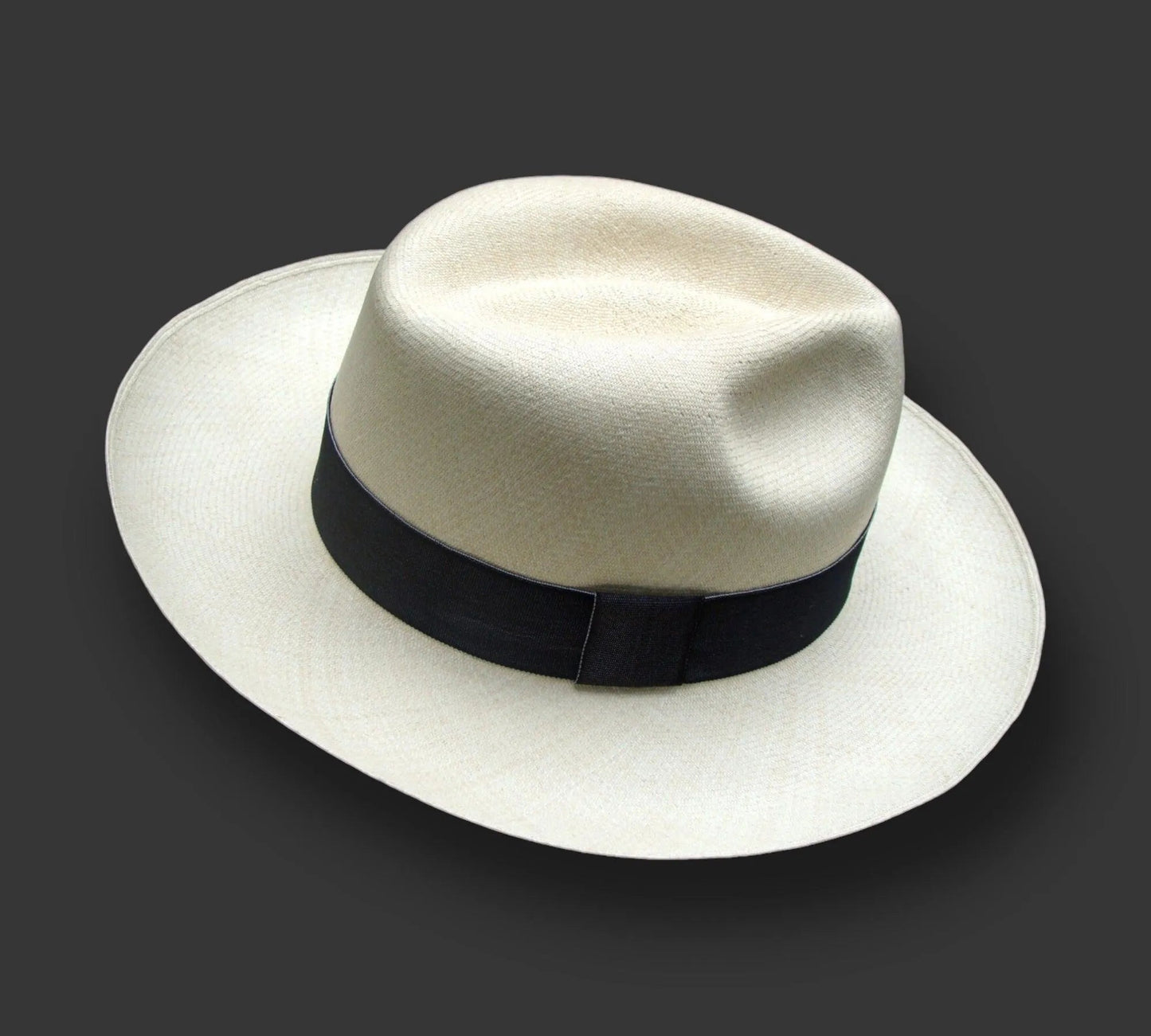 Genuine Panama Hat from Montecristi "Clásico" Fino fino - andeanstyle
