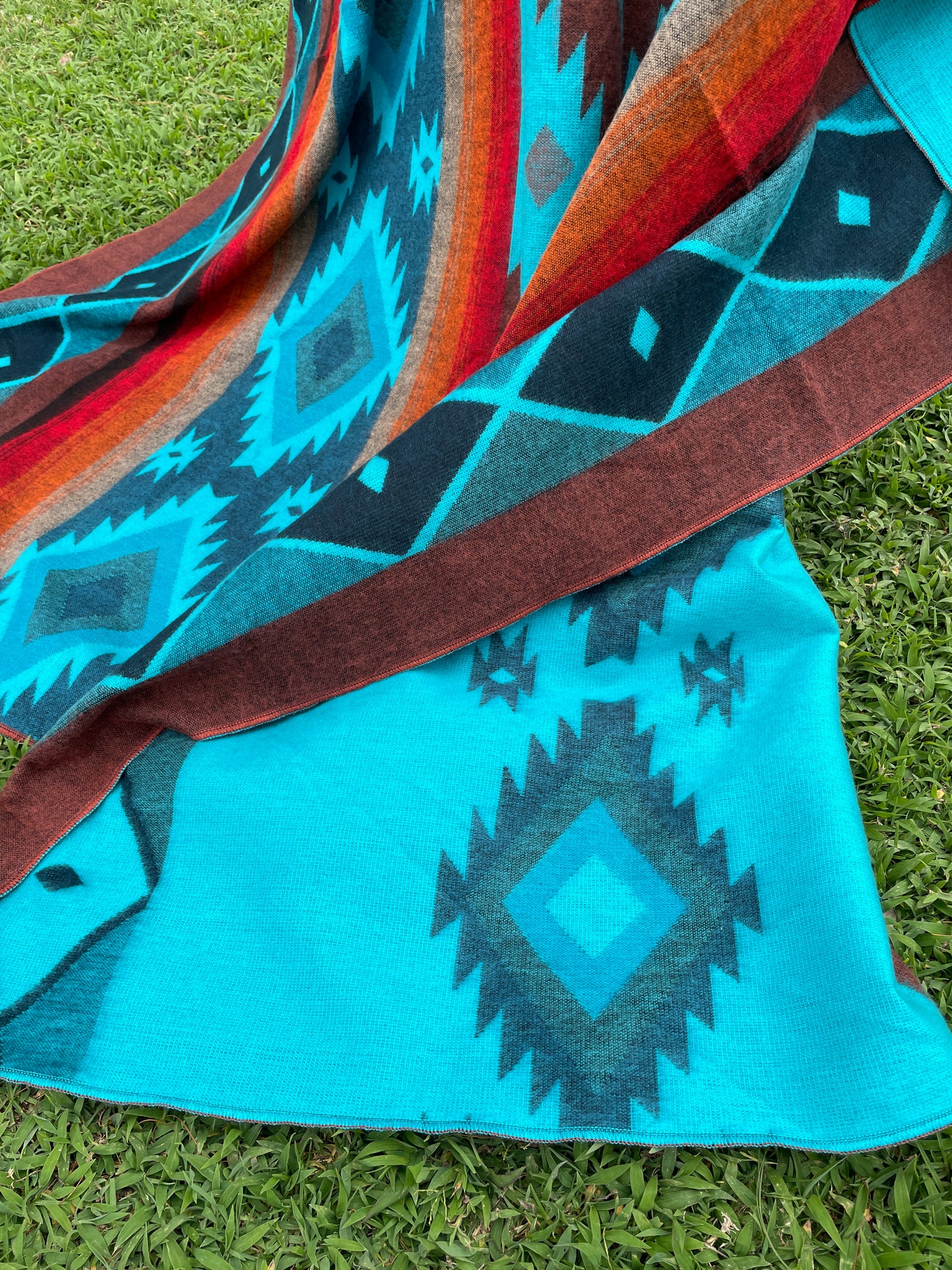Alpaca Blanket with indigenous patterns - turquoise/brown