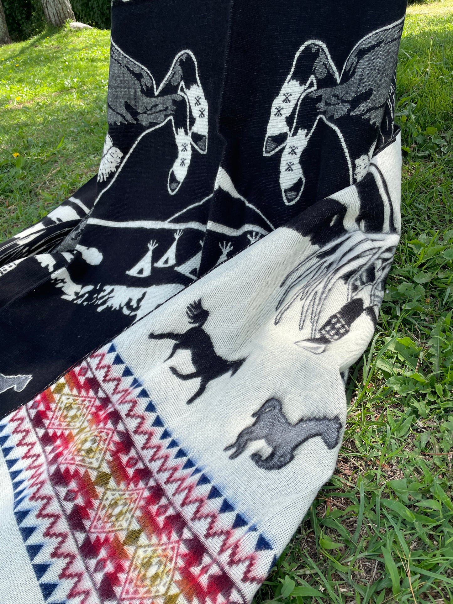 Alpaca Blanket Horse and Eagle with indigenous patterns - black