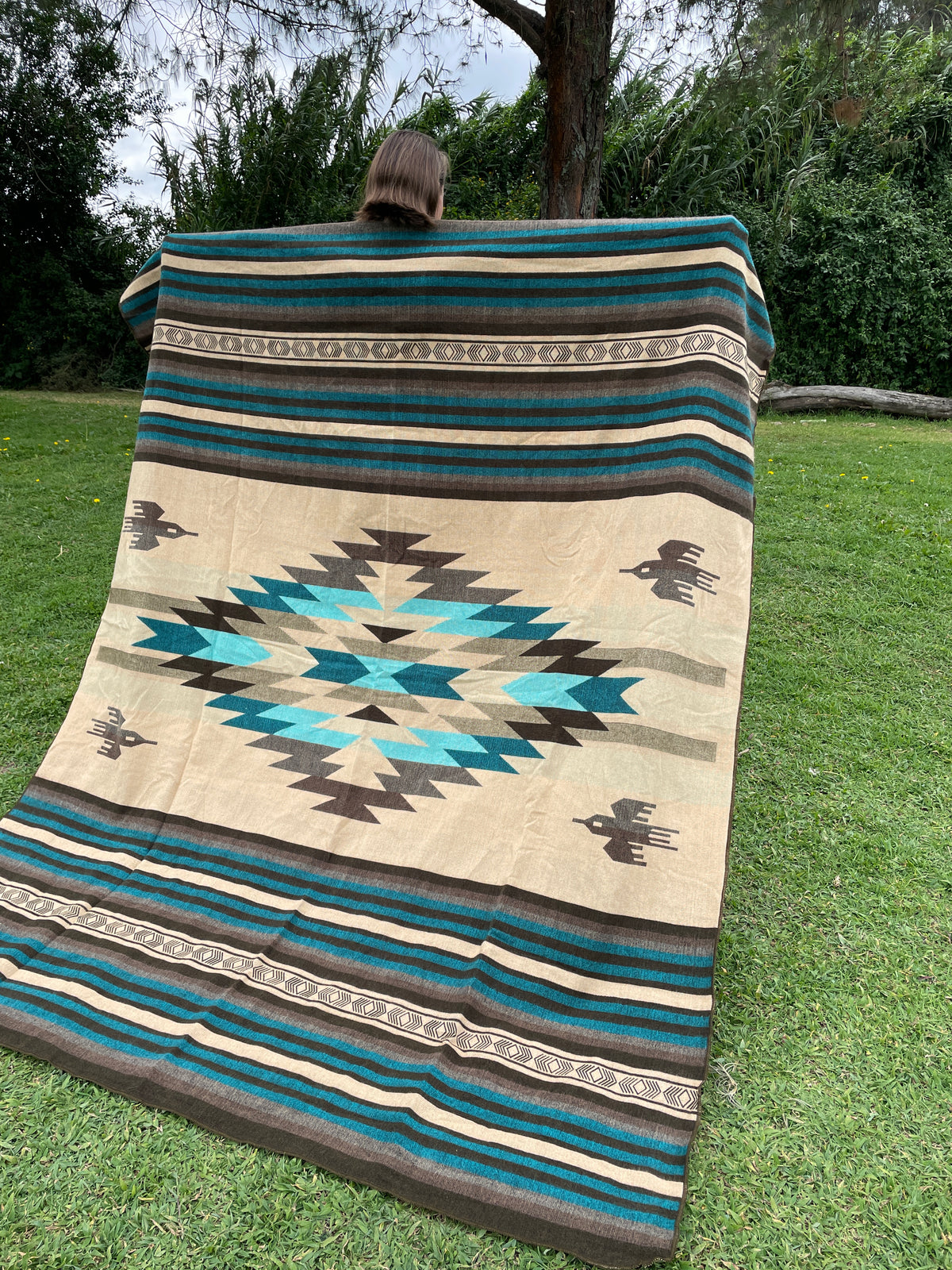 Alpaca Blanket with indigenous patterns - beige/turquoise