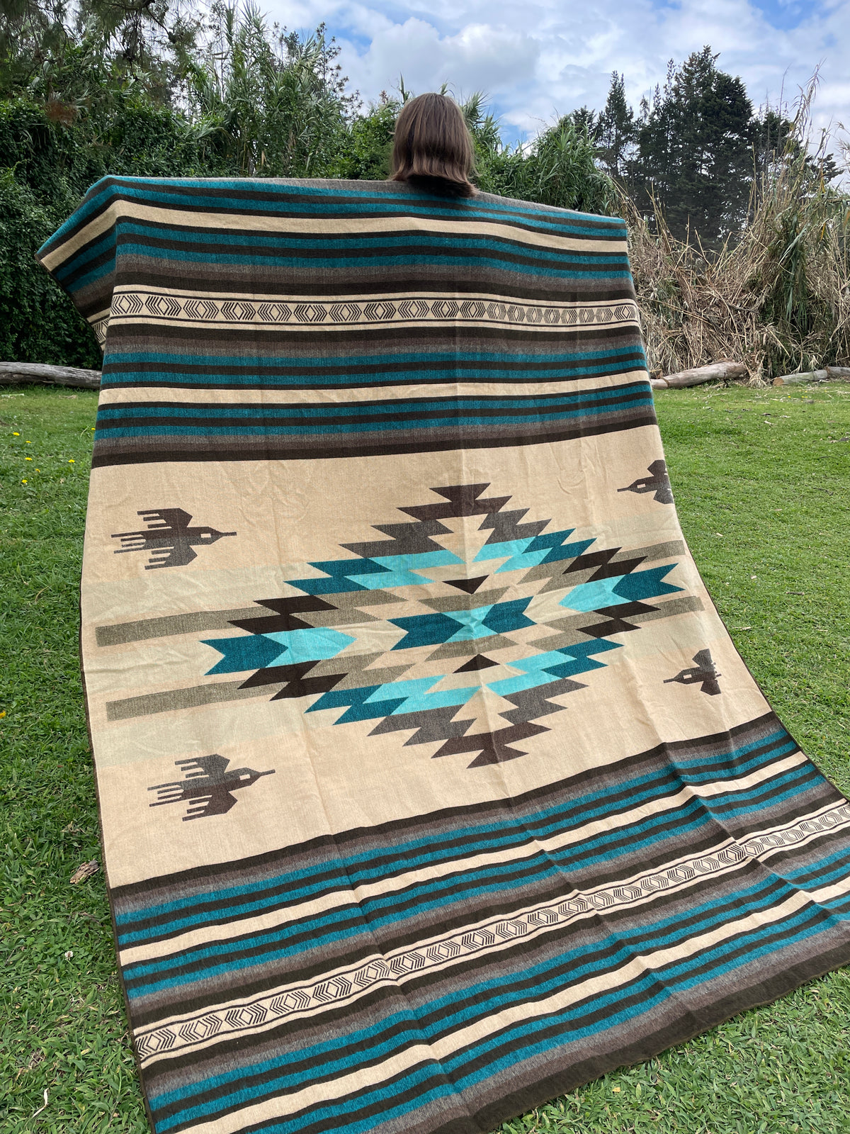 Alpaca Blanket with indigenous patterns - beige/turquoise