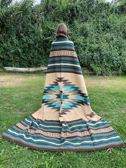 Alpaca Blanket with indigenous patterns - beige/turquoise