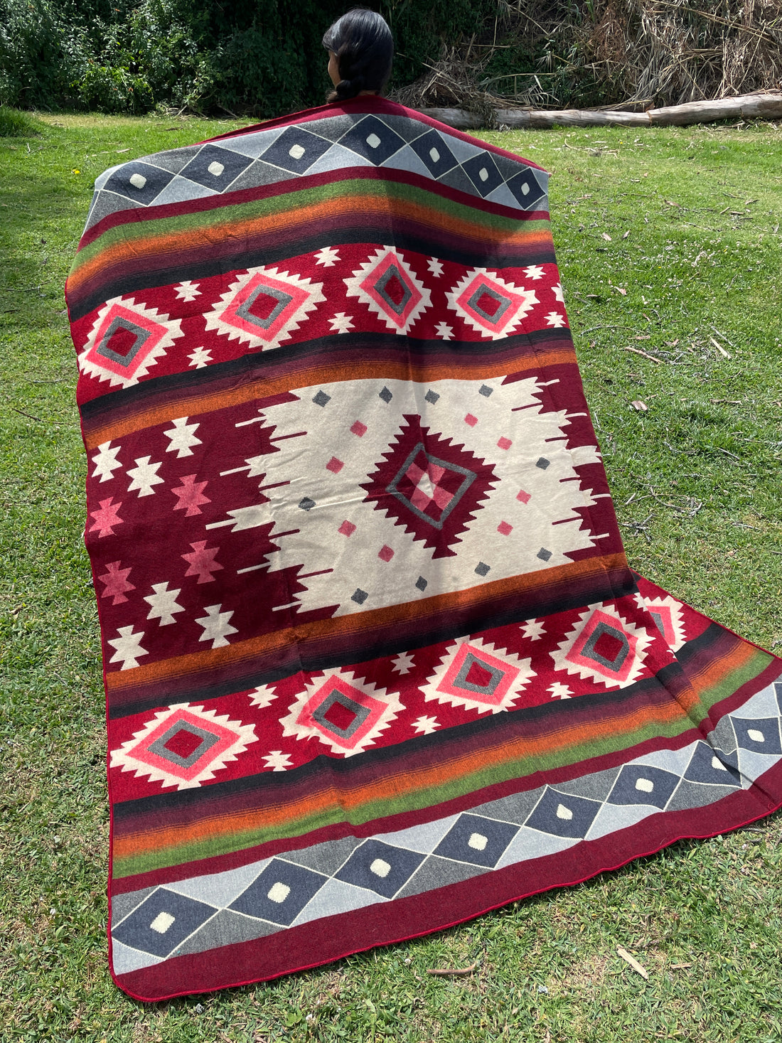 Alpaca Wool Blanket in color red and white in King size with a geometric Navajo pattern