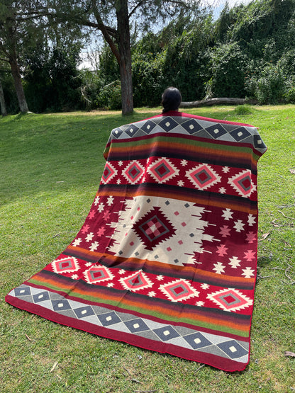 Alpaca Wool Blanket in color red and white in King size with a geometric Navajo pattern