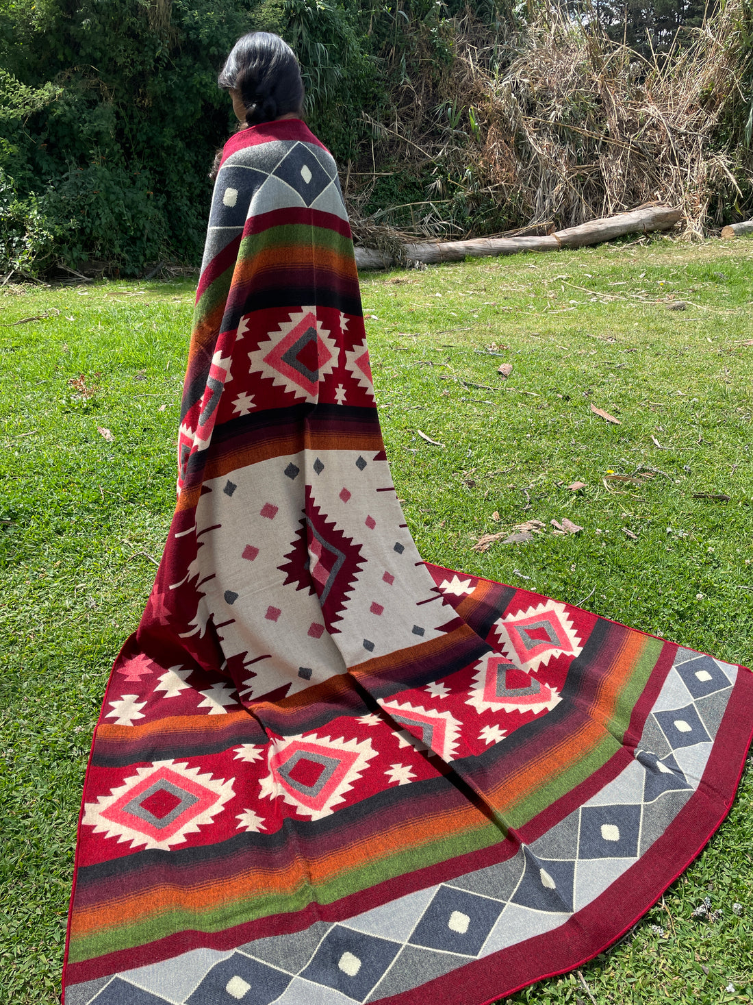 Alpaca Wool Blanket in color red and white in King size with a geometric Navajo pattern