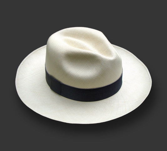 Genuine Panama Hat from Montecristi "Clásico" Fino fino - andeanstyle